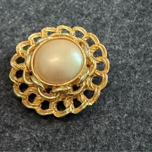 Elegant Gold and Cream Brooch